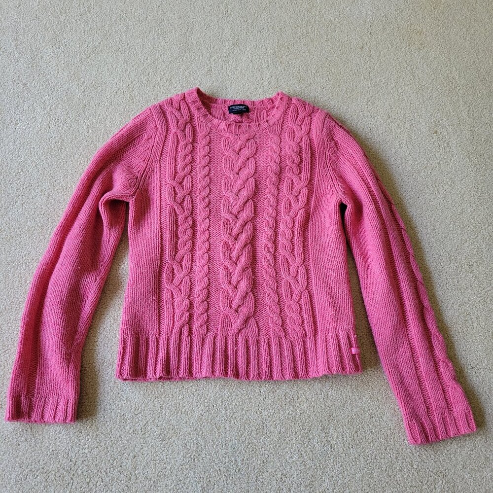 American Eagle L cable sweater 100% wool